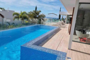 Luxury Villa Rebeka - Heated Pool and Jacuzzi